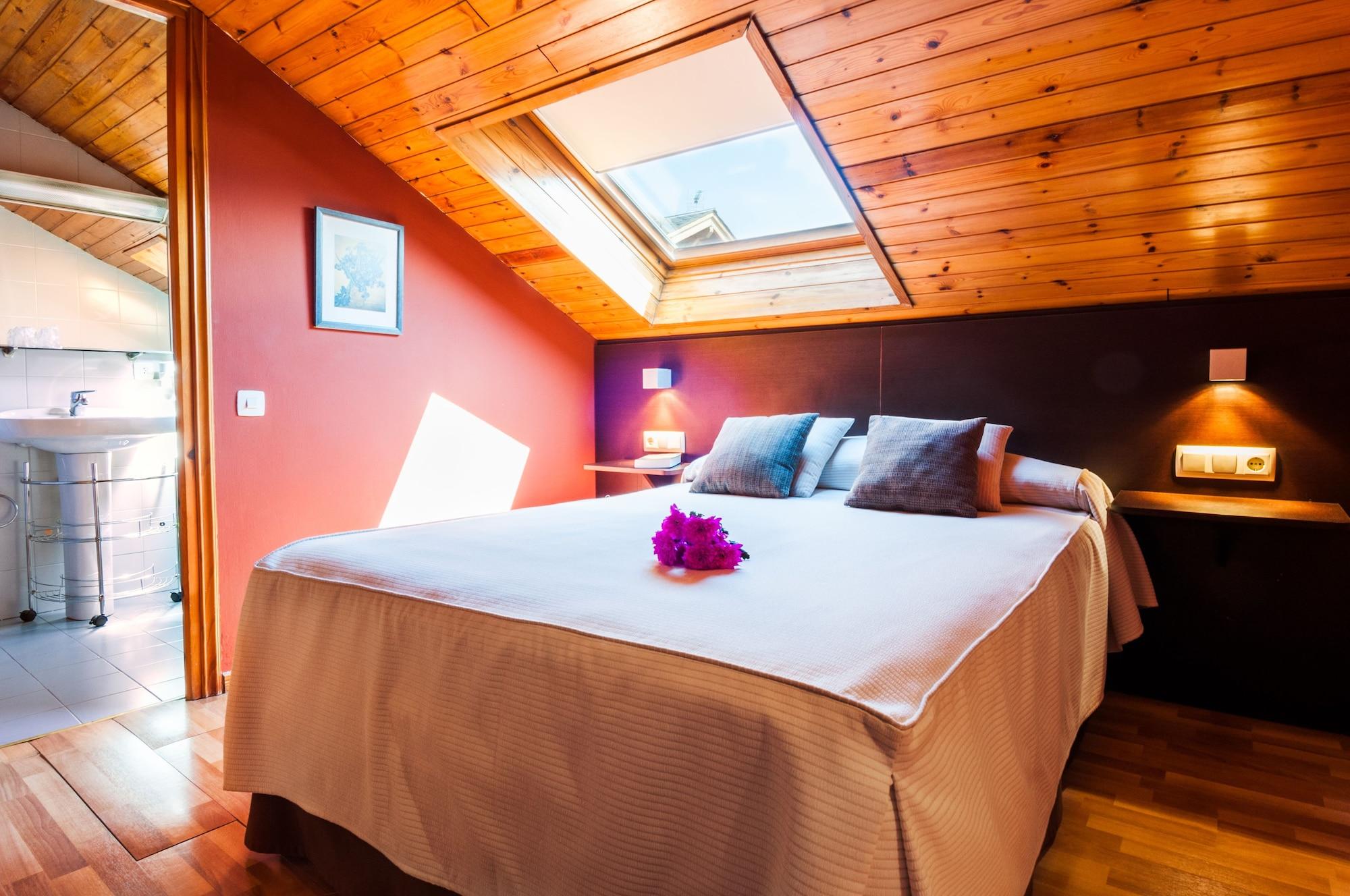 Hotel Esquirol (Adults Only) Llivia Exterior foto