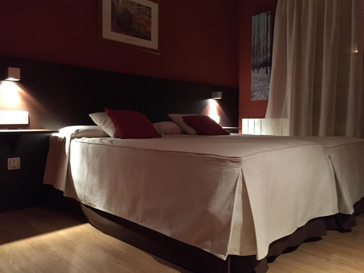 Hotel Esquirol (Adults Only) Llivia Exterior foto