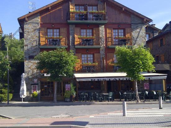 Hotel Esquirol (Adults Only) Llivia Exterior foto